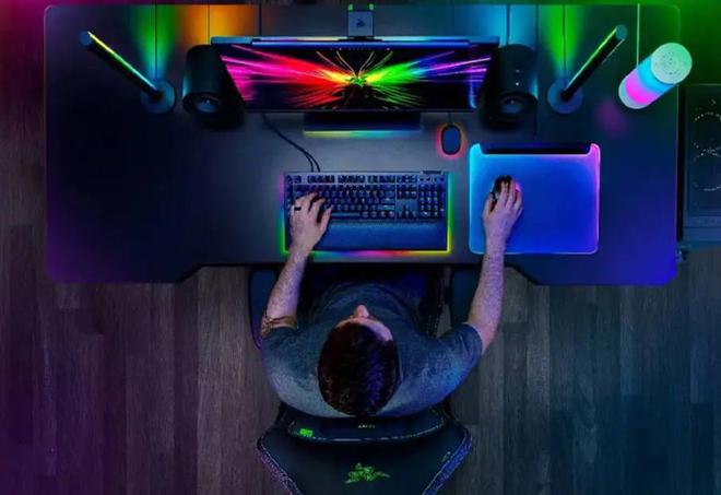 本！CES 2025雷蛇电竞新品一瞥开元棋牌灯厂推出RTX5090游戏(图4)